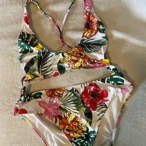 Missguided Floral Monokini